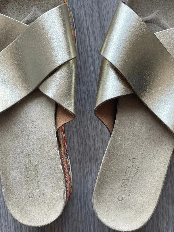 Rubynee Vintage y2k Carvela Kake Gold Slide Espadrille