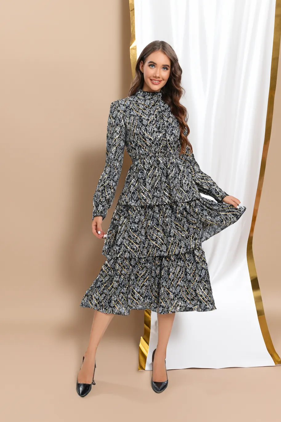 Tiered Gold Foliage Midi Dress שמלה