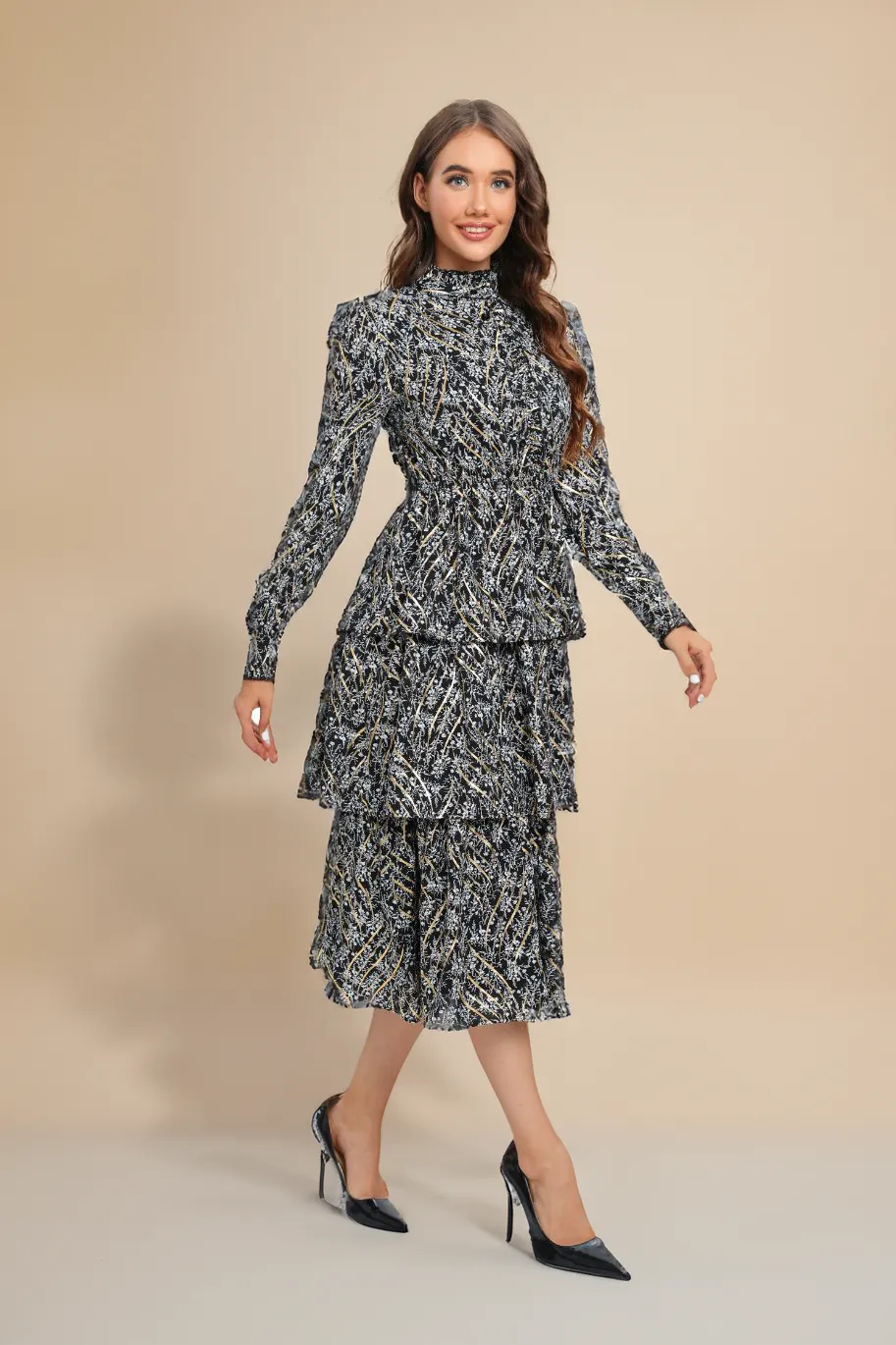 Tiered Gold Foliage Midi Dress שמלה