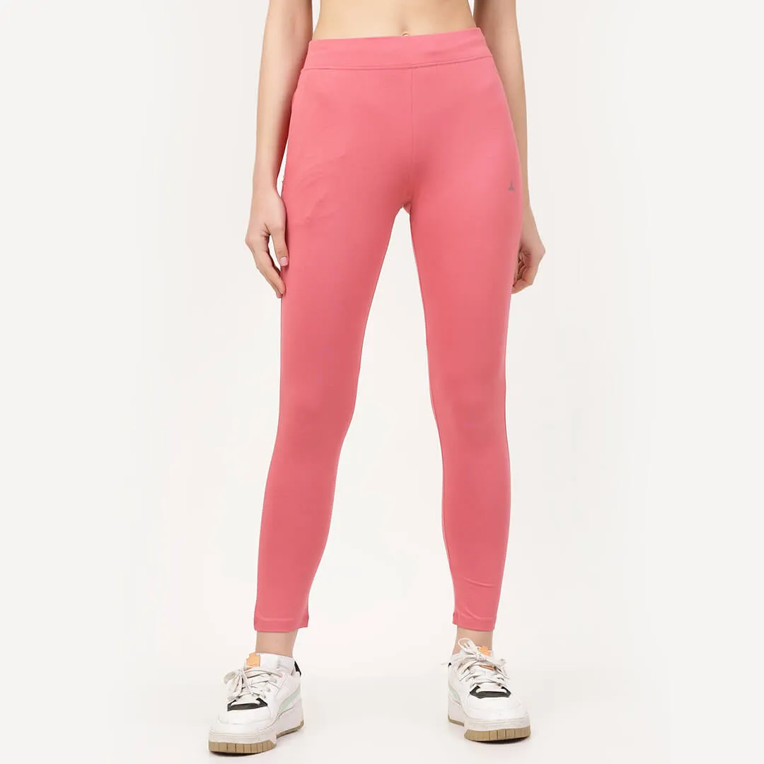 Yoga Pants - Light Coral